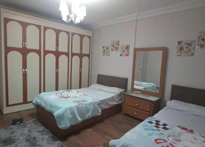 Luxury Apartment 10 Minutes From Airport Full Services