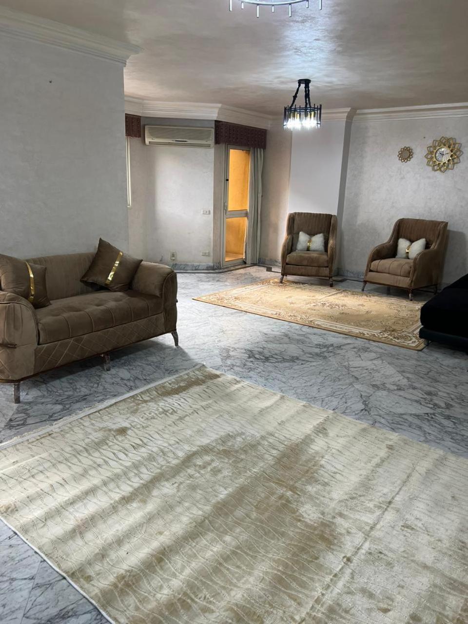 Luxury 10 Minutes From Airport Full Services