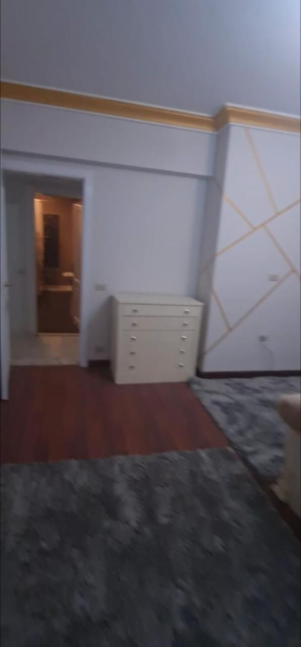 Apartment Luxury 10 Minutes From Airport Full Services *
