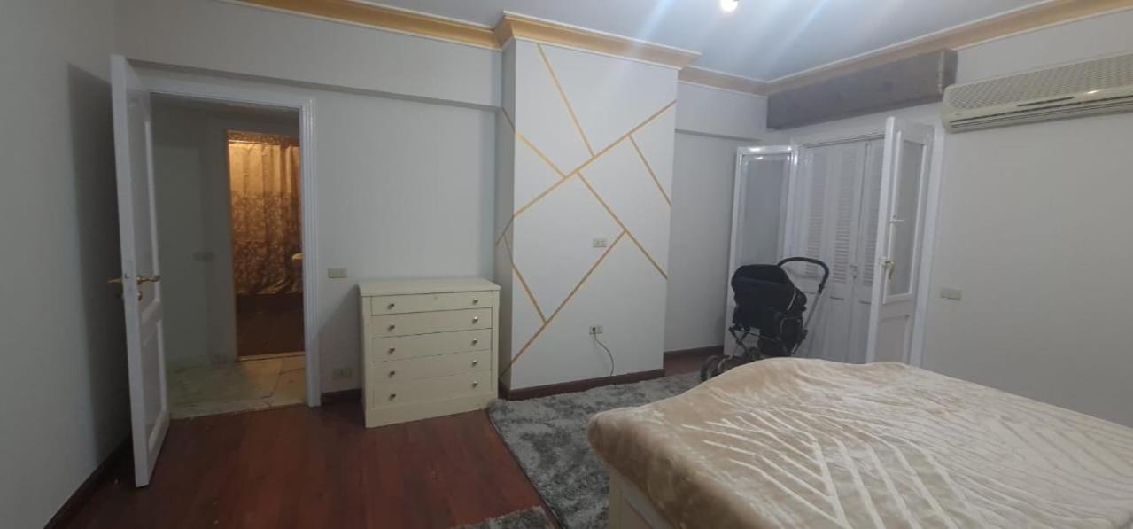 Appartement Luxury 10 Minutes From Airport Full Services Le Caire